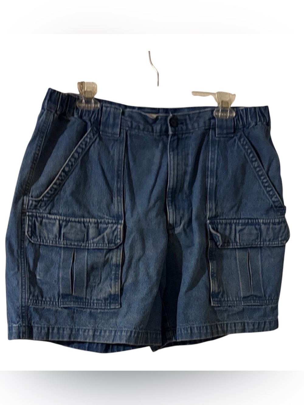 Savane Blue Cargo Men’s Shorts size 36 waist in excellent condition.